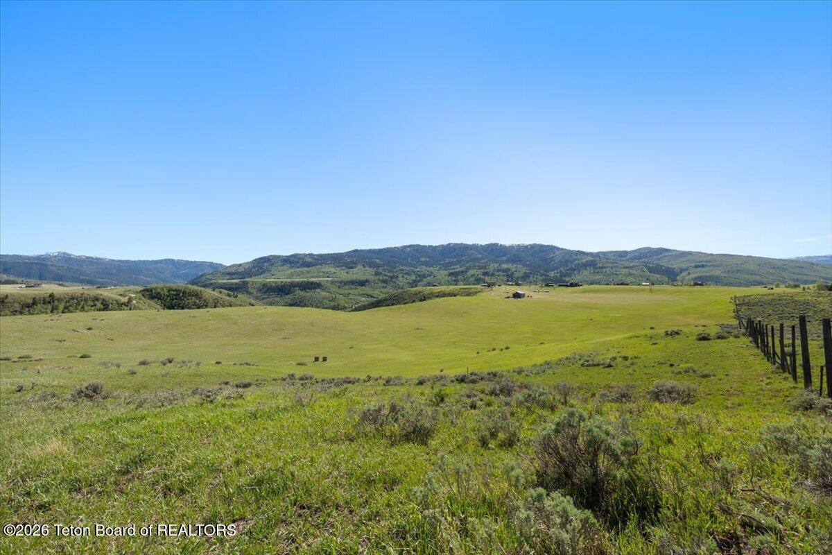 7650 S SQUAW CREEK Road