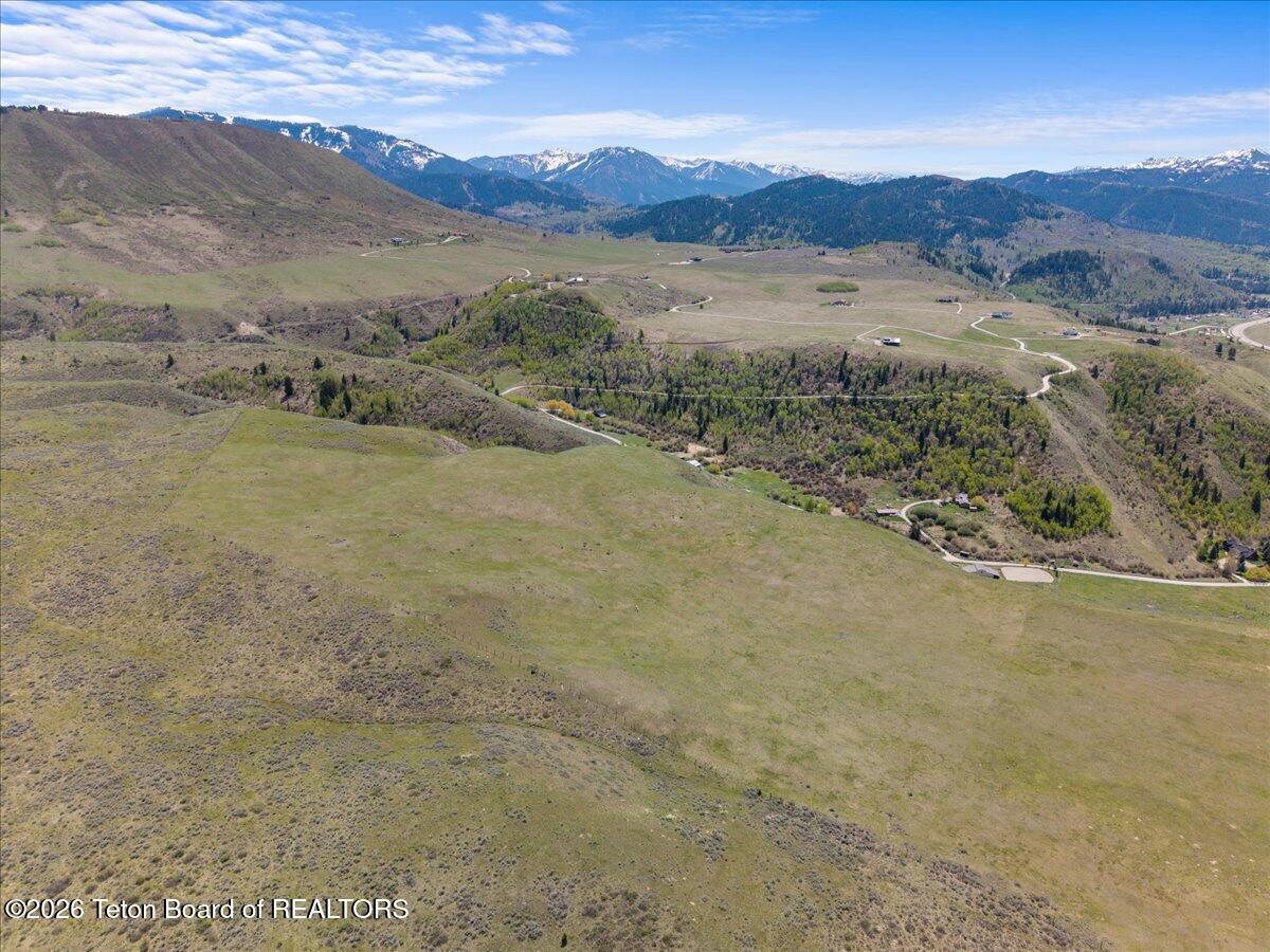 7650 S SQUAW CREEK Road