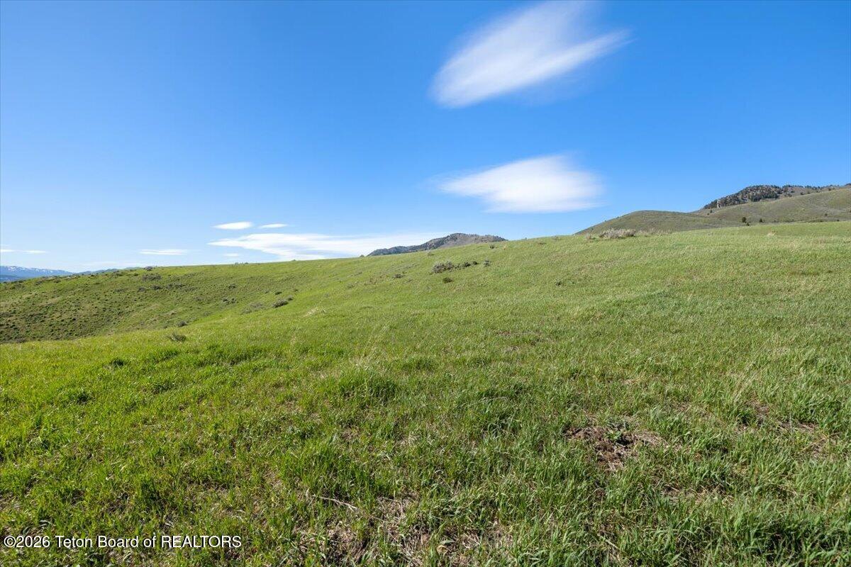 7650 S SQUAW CREEK Road