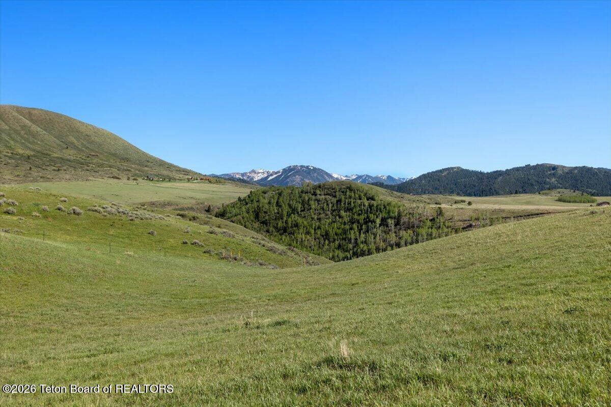 7650 S SQUAW CREEK Road