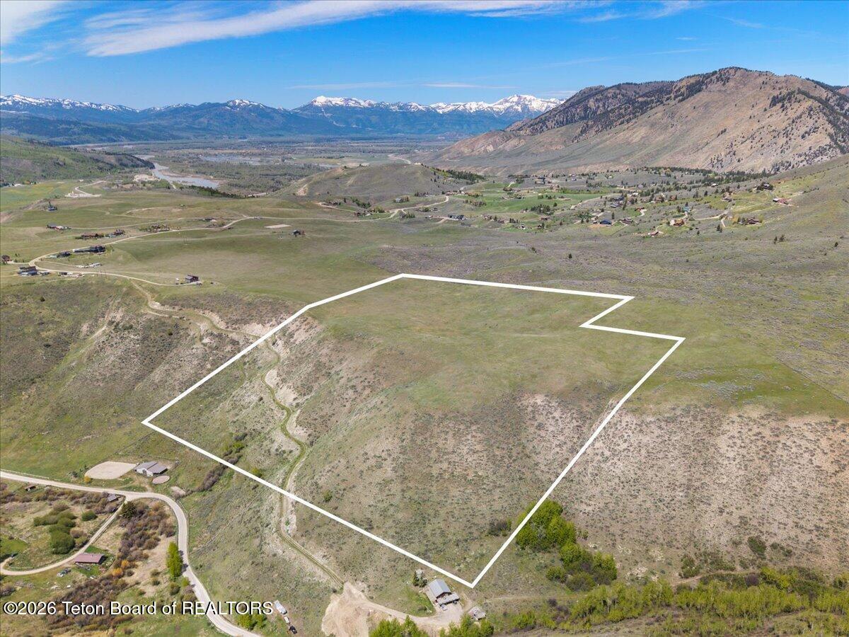 7650 S SQUAW CREEK Road