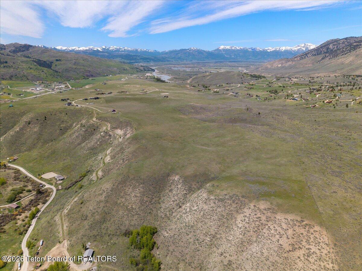 7650 S SQUAW CREEK Road