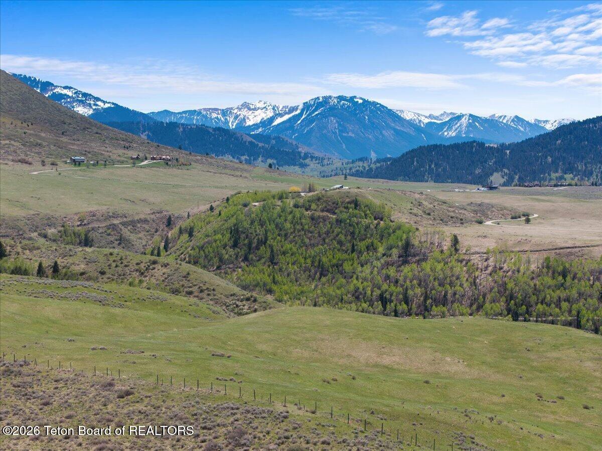 7650 S SQUAW CREEK Road