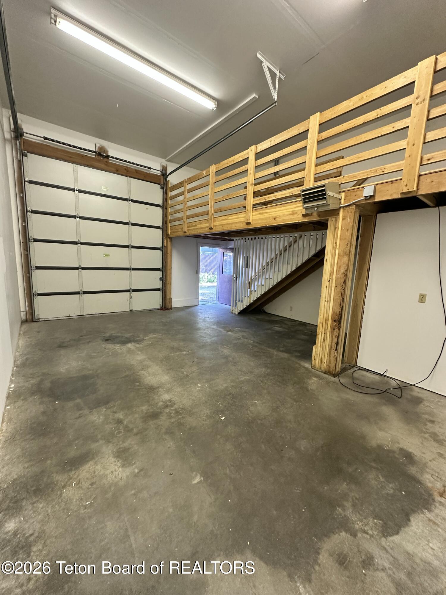 1200 GREGORY Lane SHOP 6