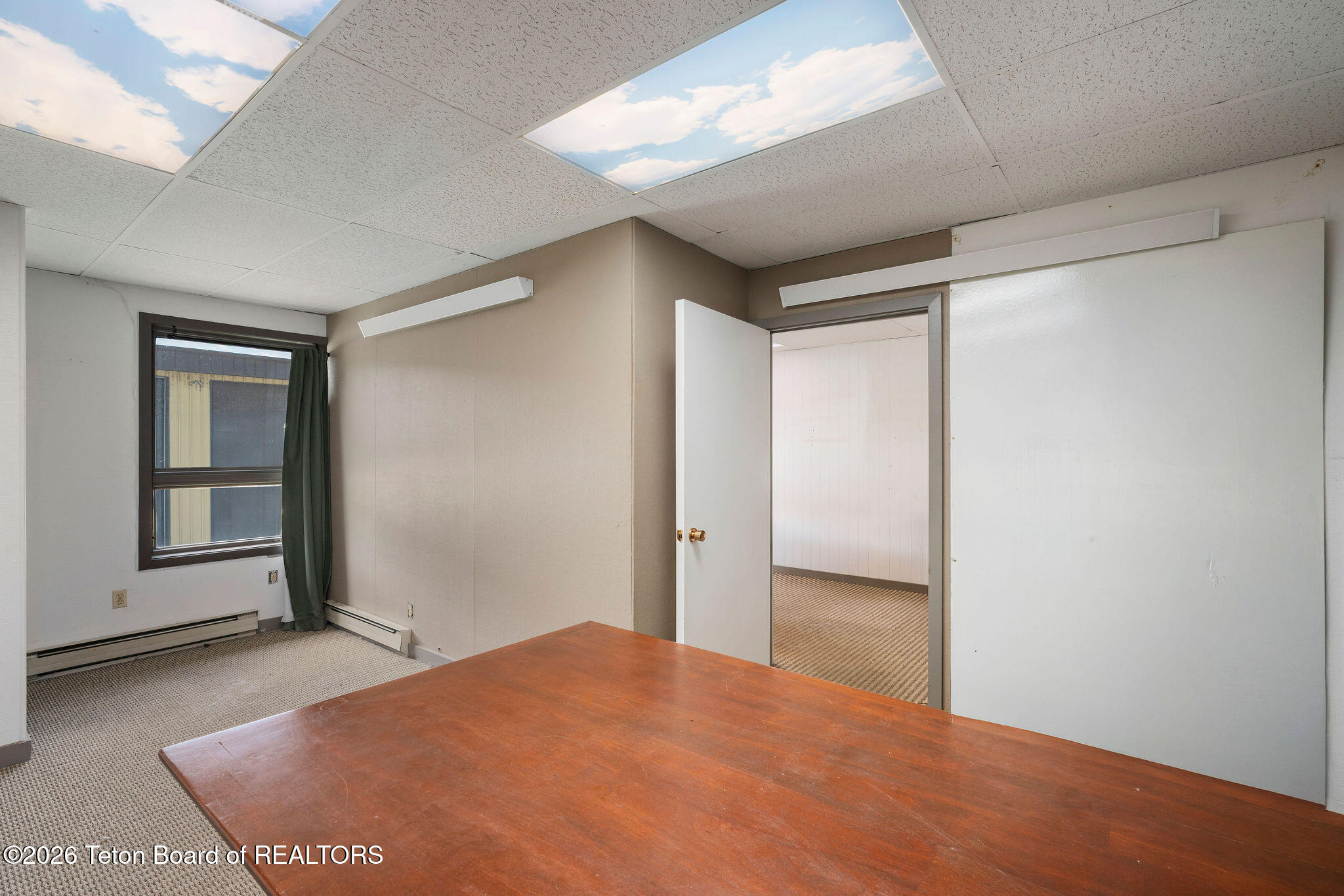 1200 GREGORY Lane UNIT B