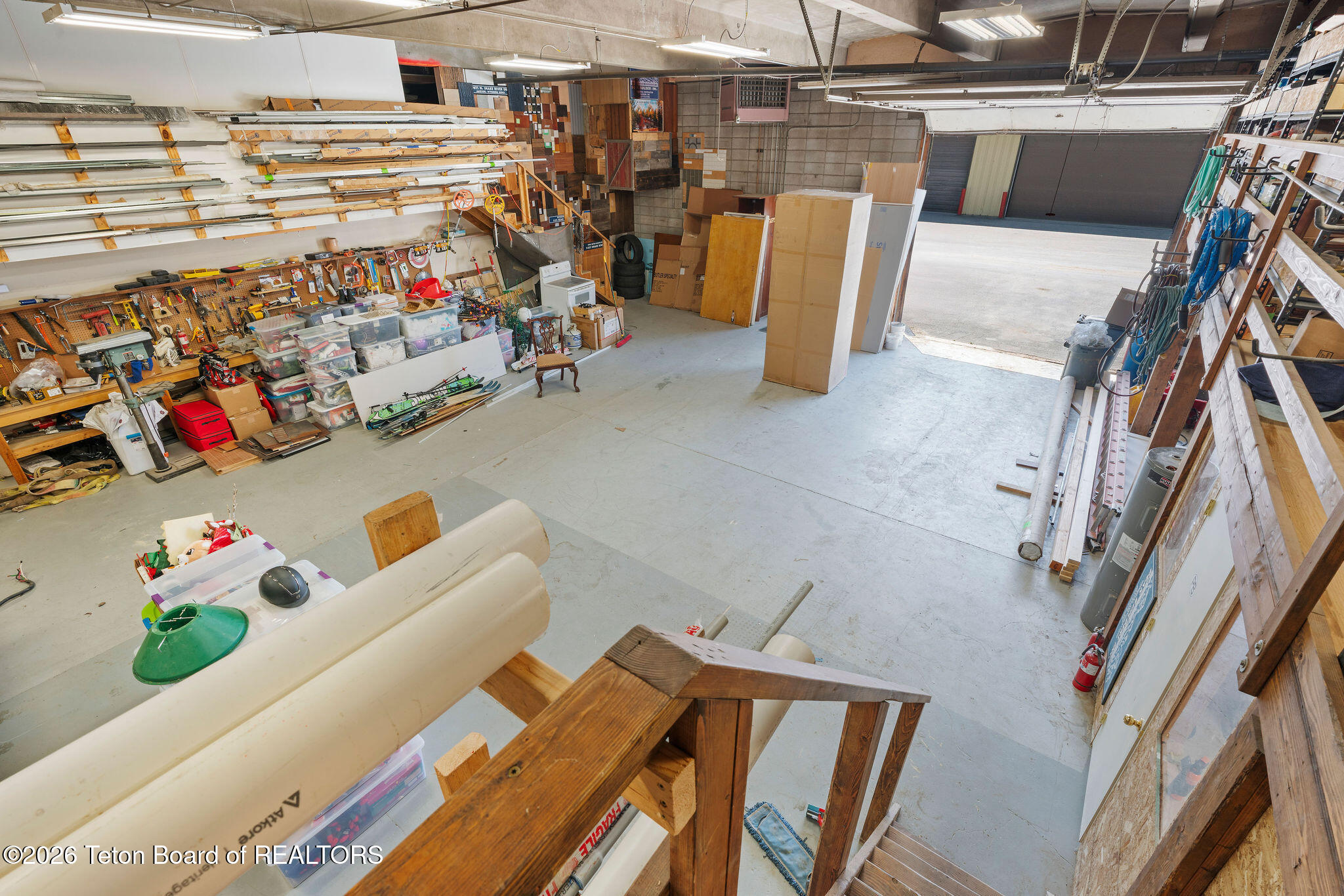1200 GREGORY Lane UNIT B