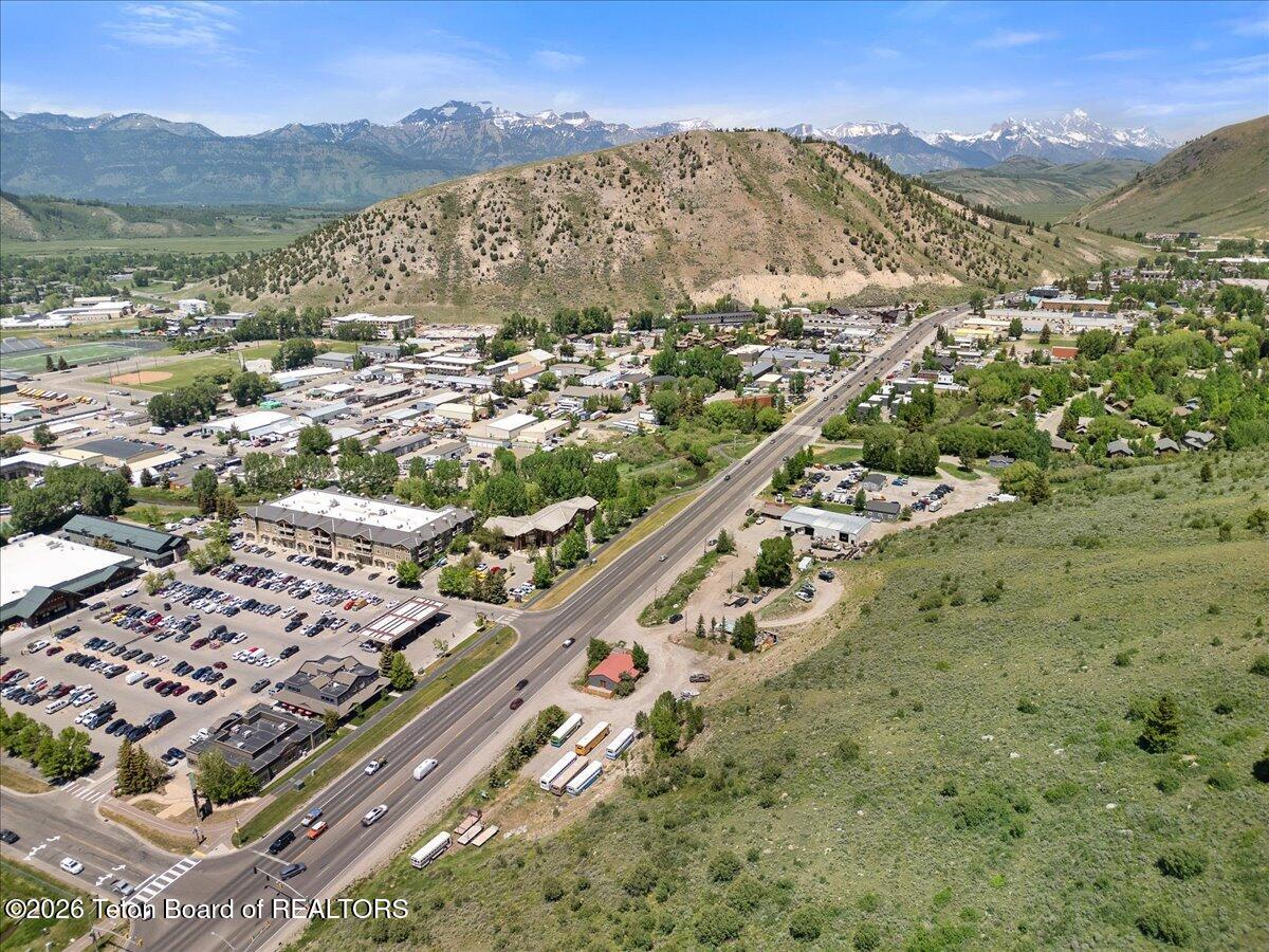 1400&1450 S HWY 89