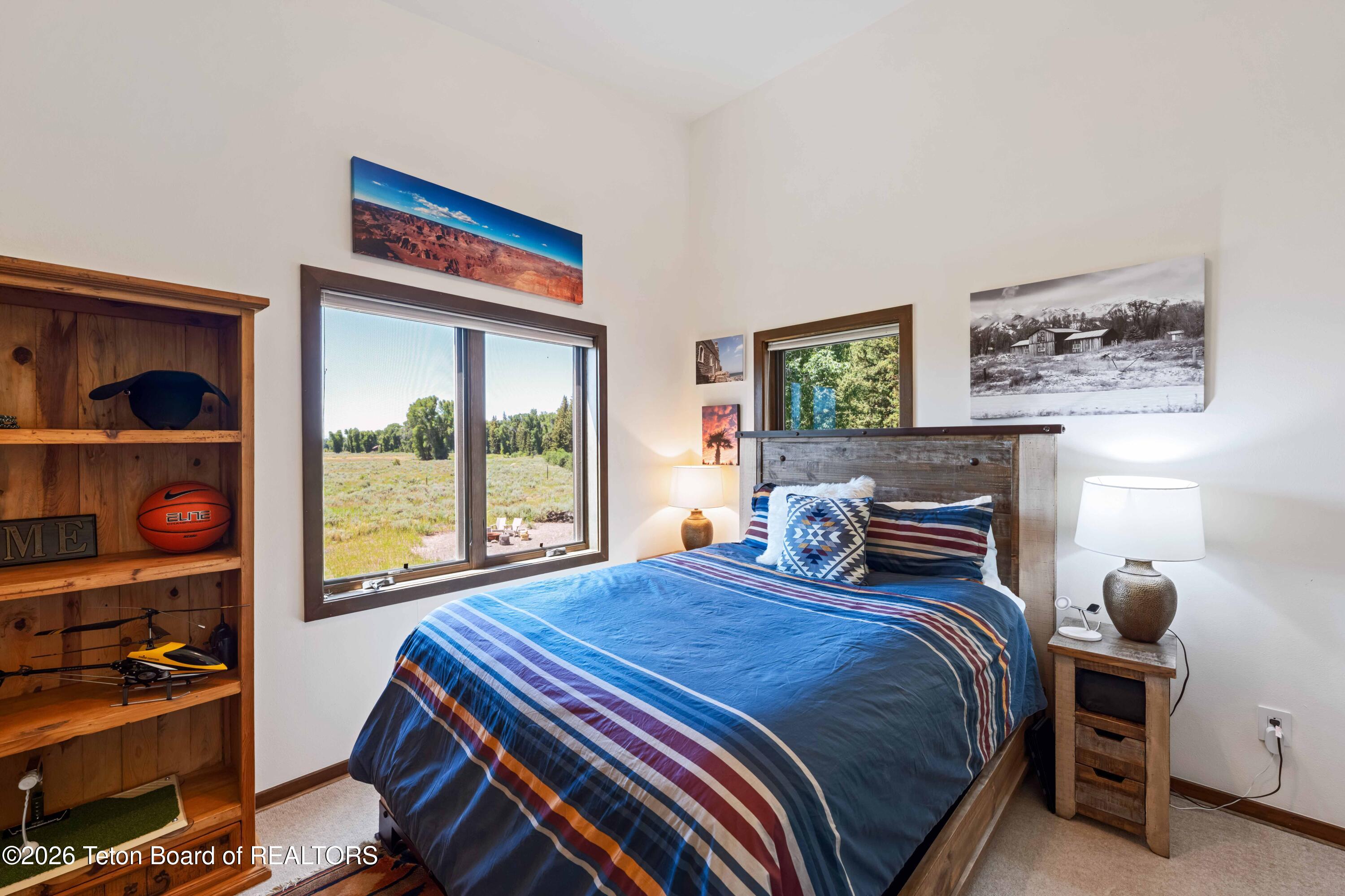 450 PHELPS CANYON Road