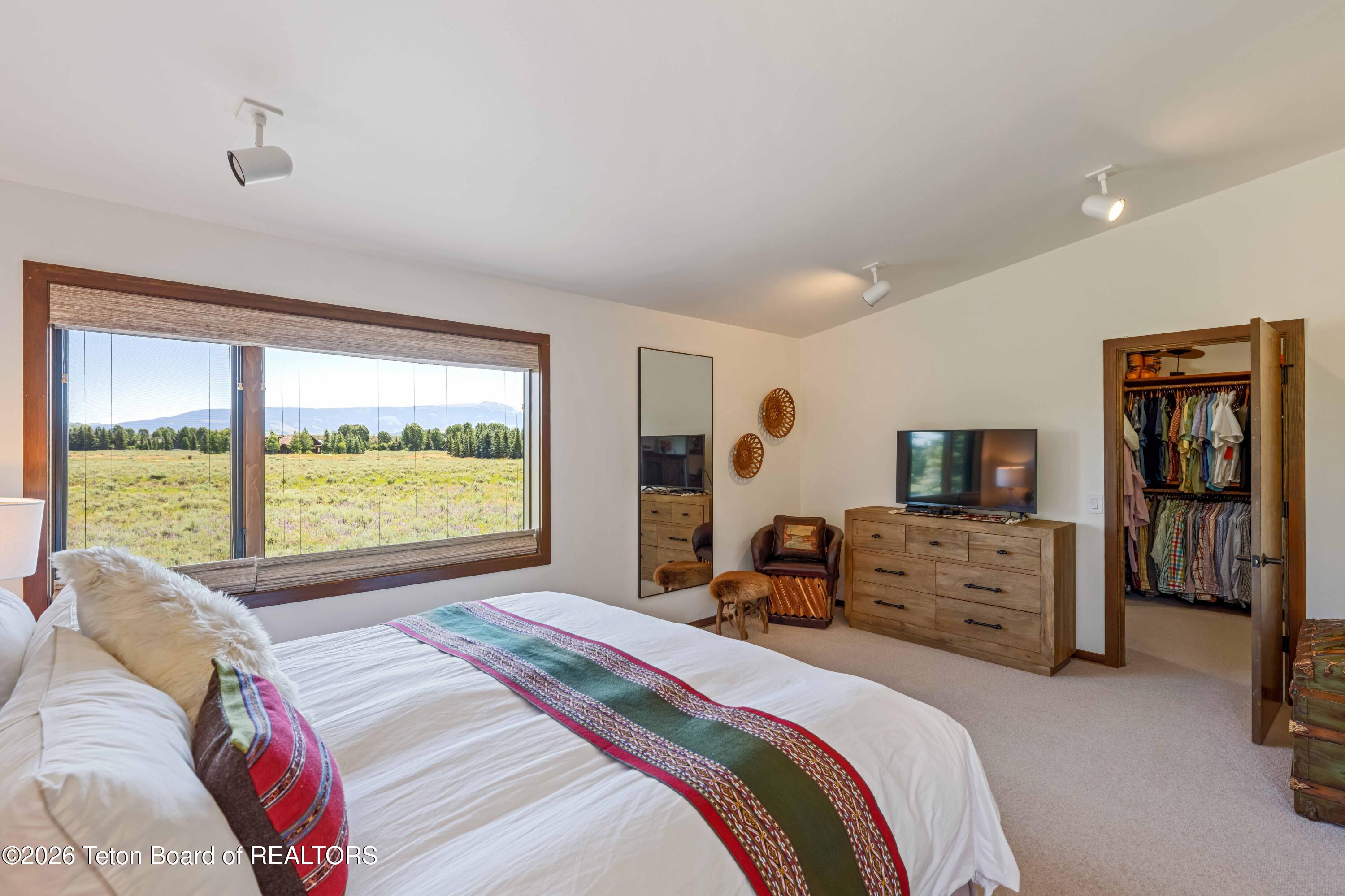 450 PHELPS CANYON Road