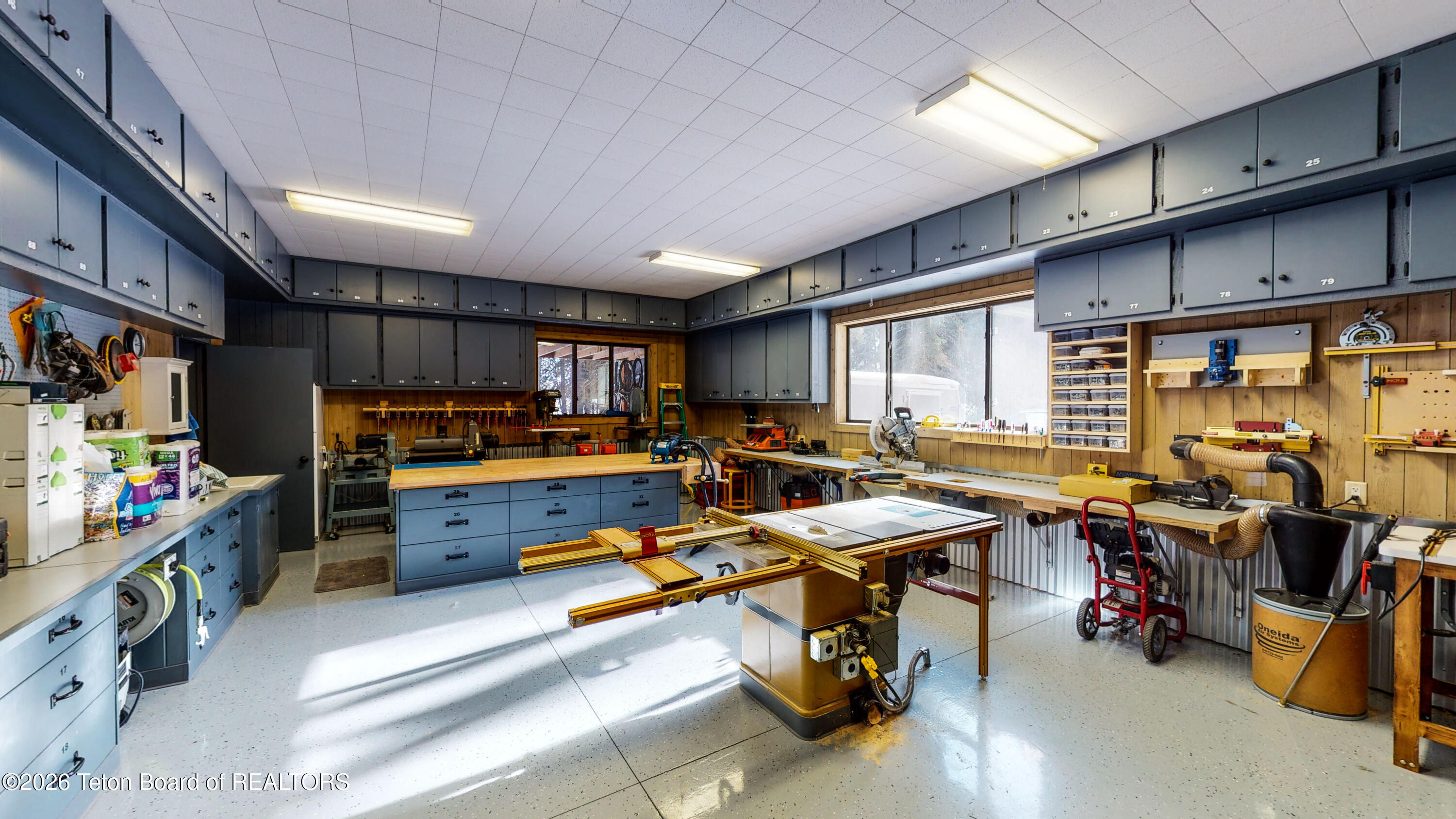 450 PHELPS CANYON Road