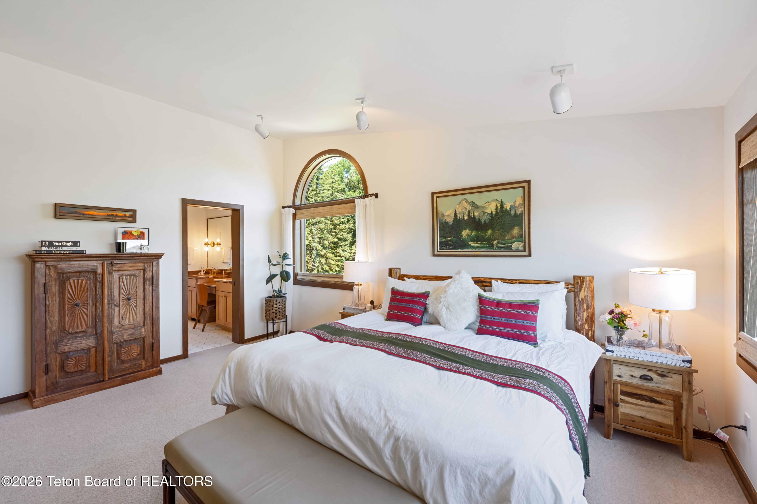 450 PHELPS CANYON Road