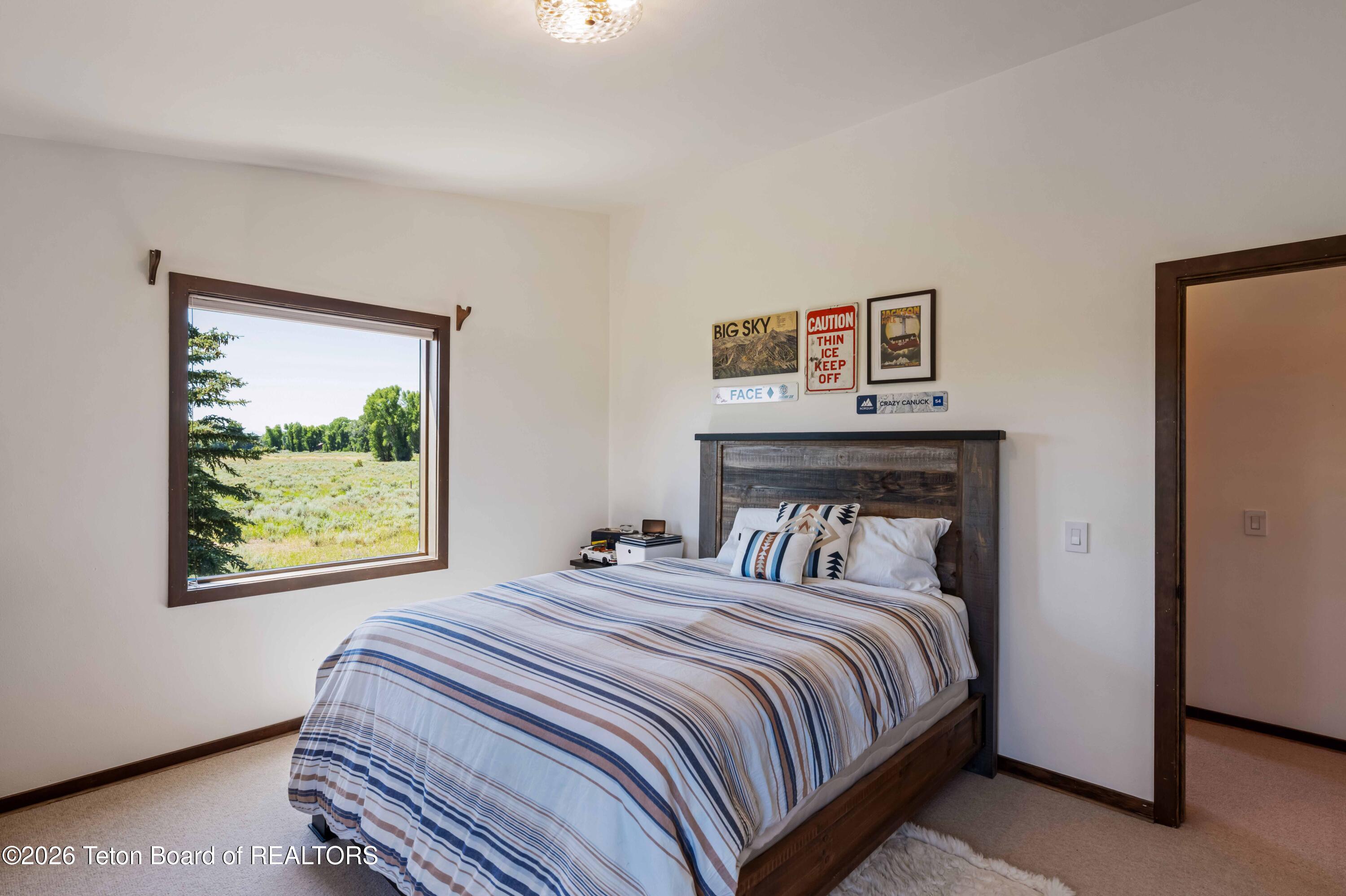 450 PHELPS CANYON Road