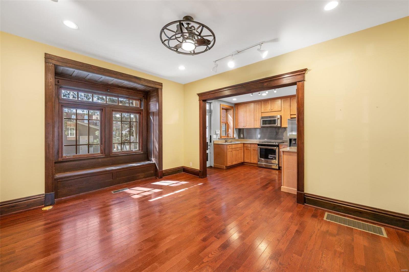 3862 Connecticut Street