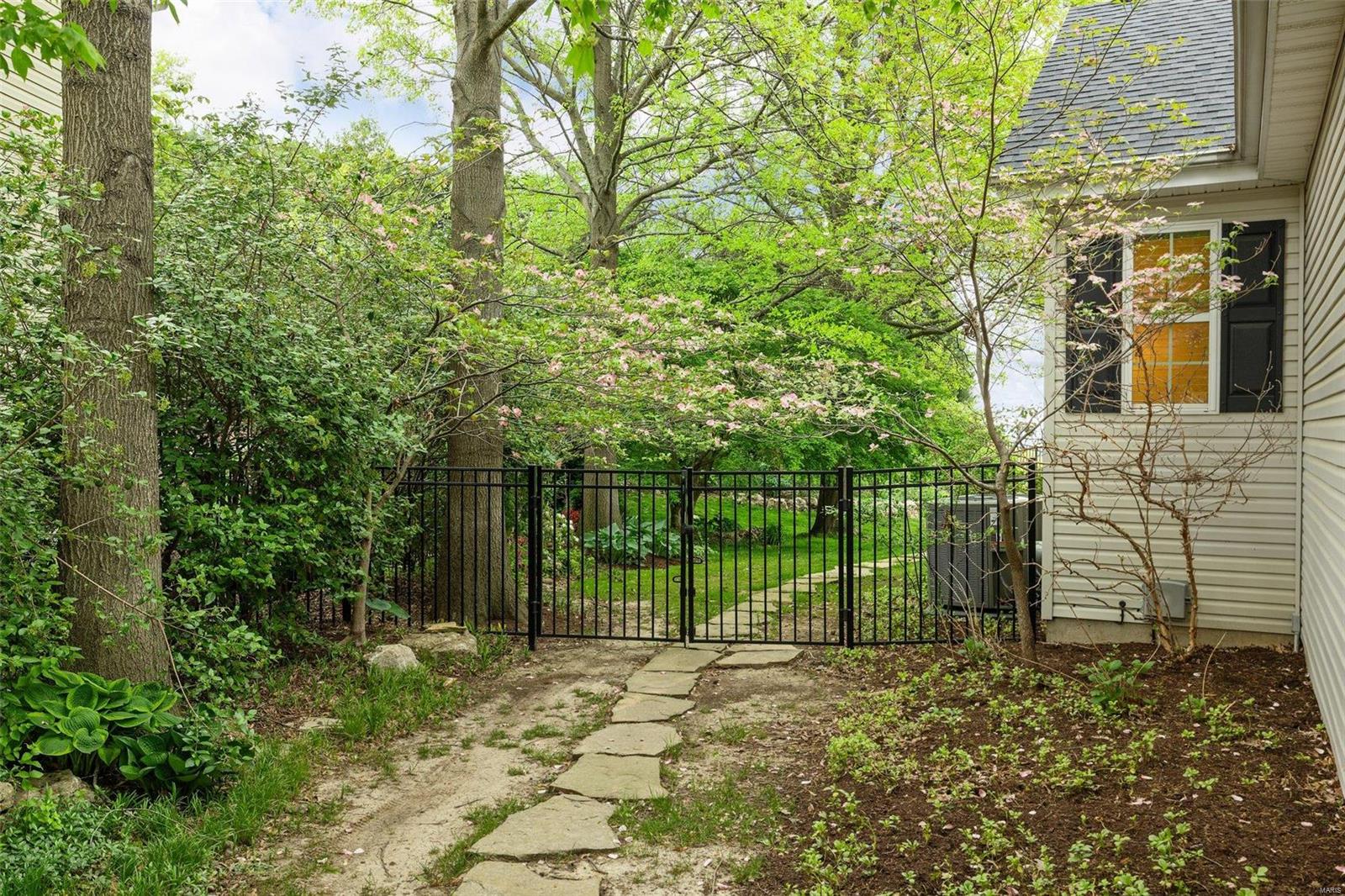 275 Greycliff Bluff Drive