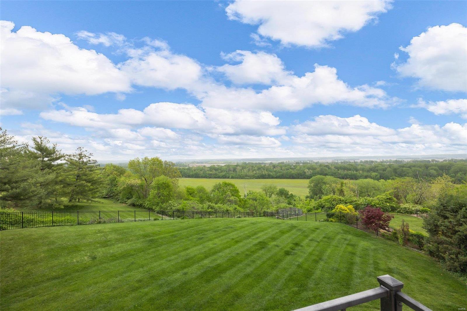 275 Greycliff Bluff Drive