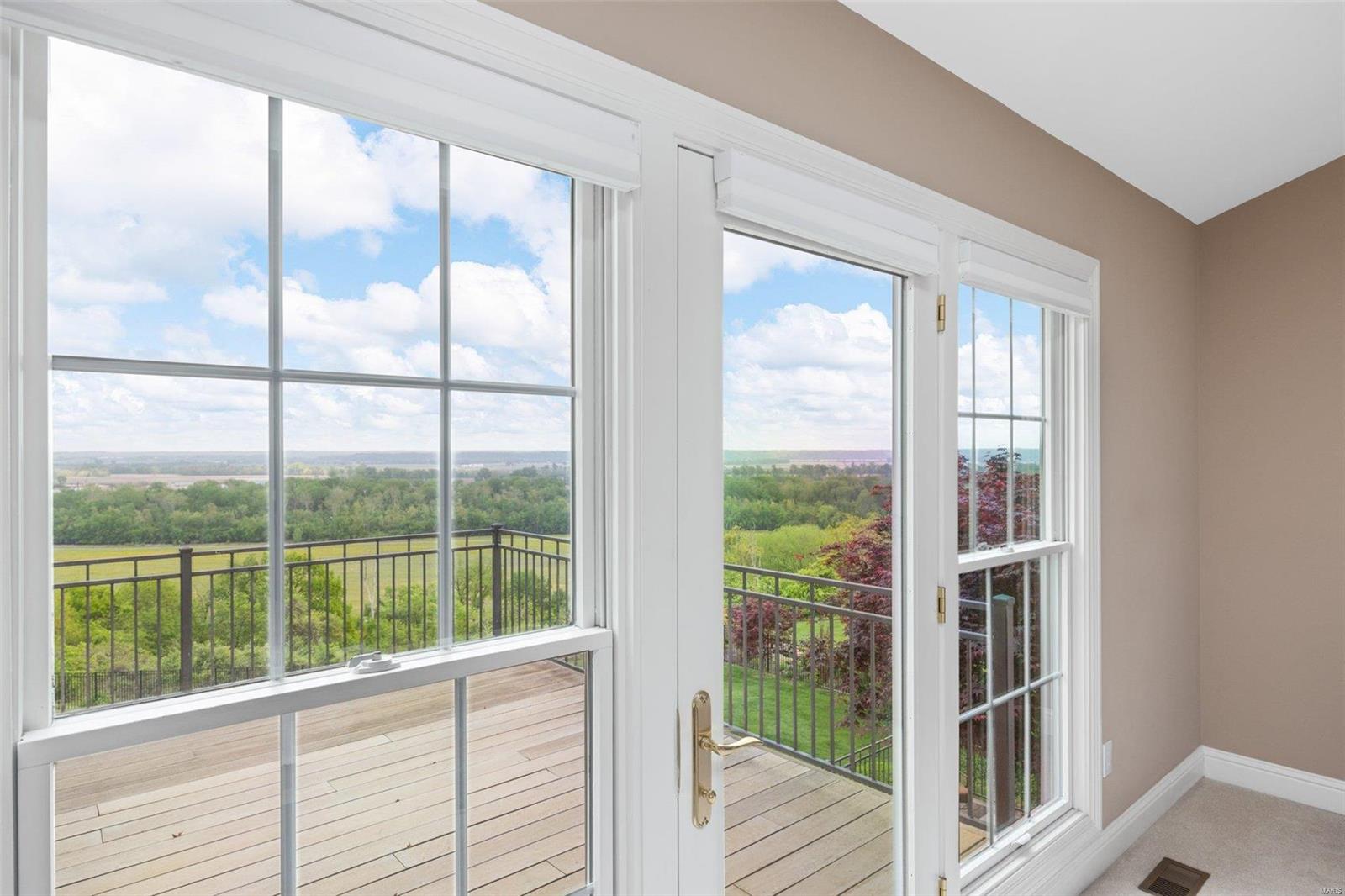 275 Greycliff Bluff Drive