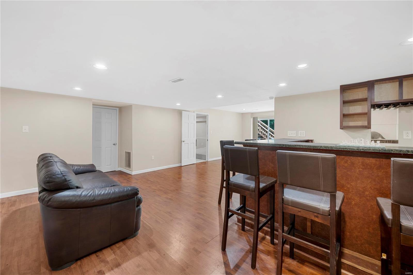 787 Shadow Pine Drive