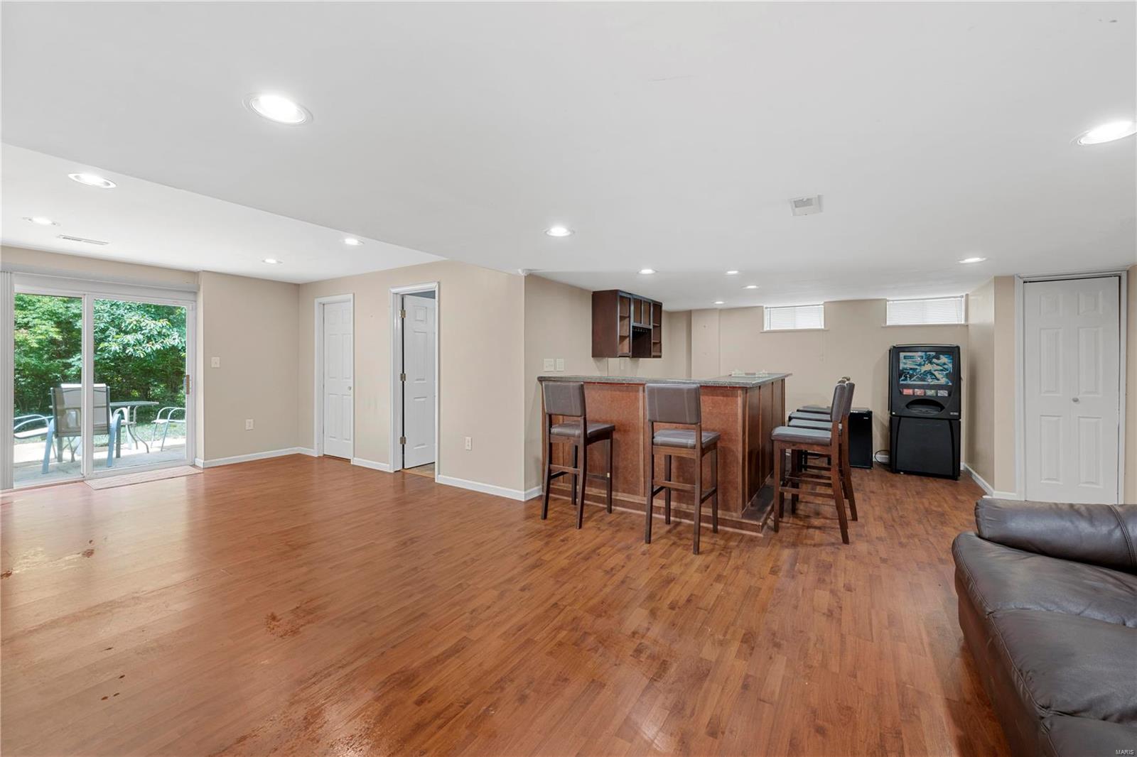 787 Shadow Pine Drive