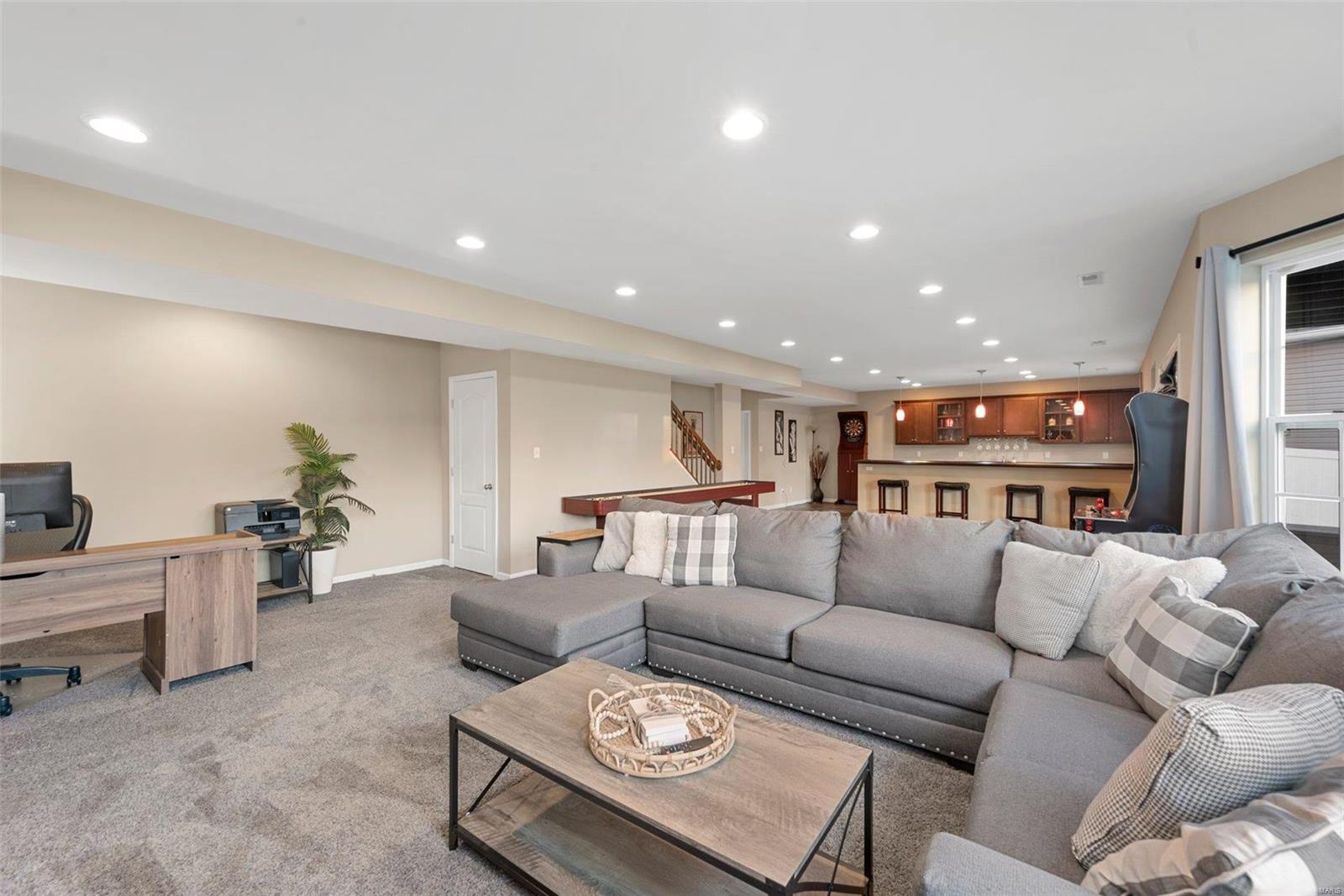 16 Winter Pond Drive