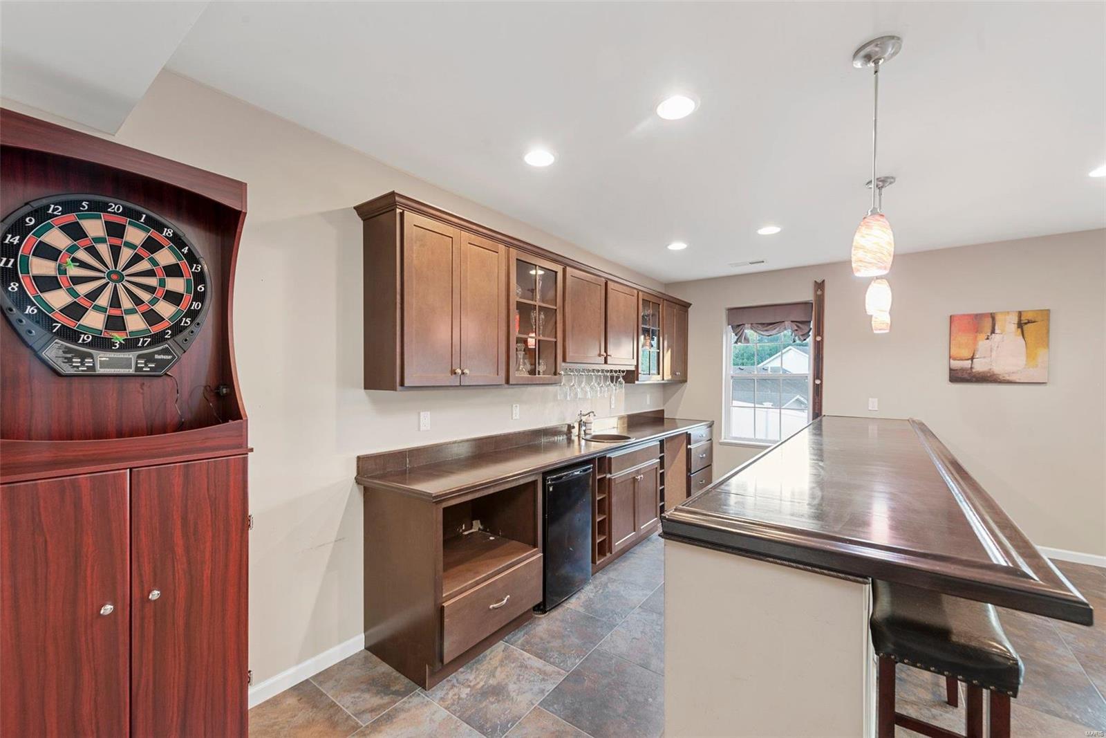 16 Winter Pond Drive