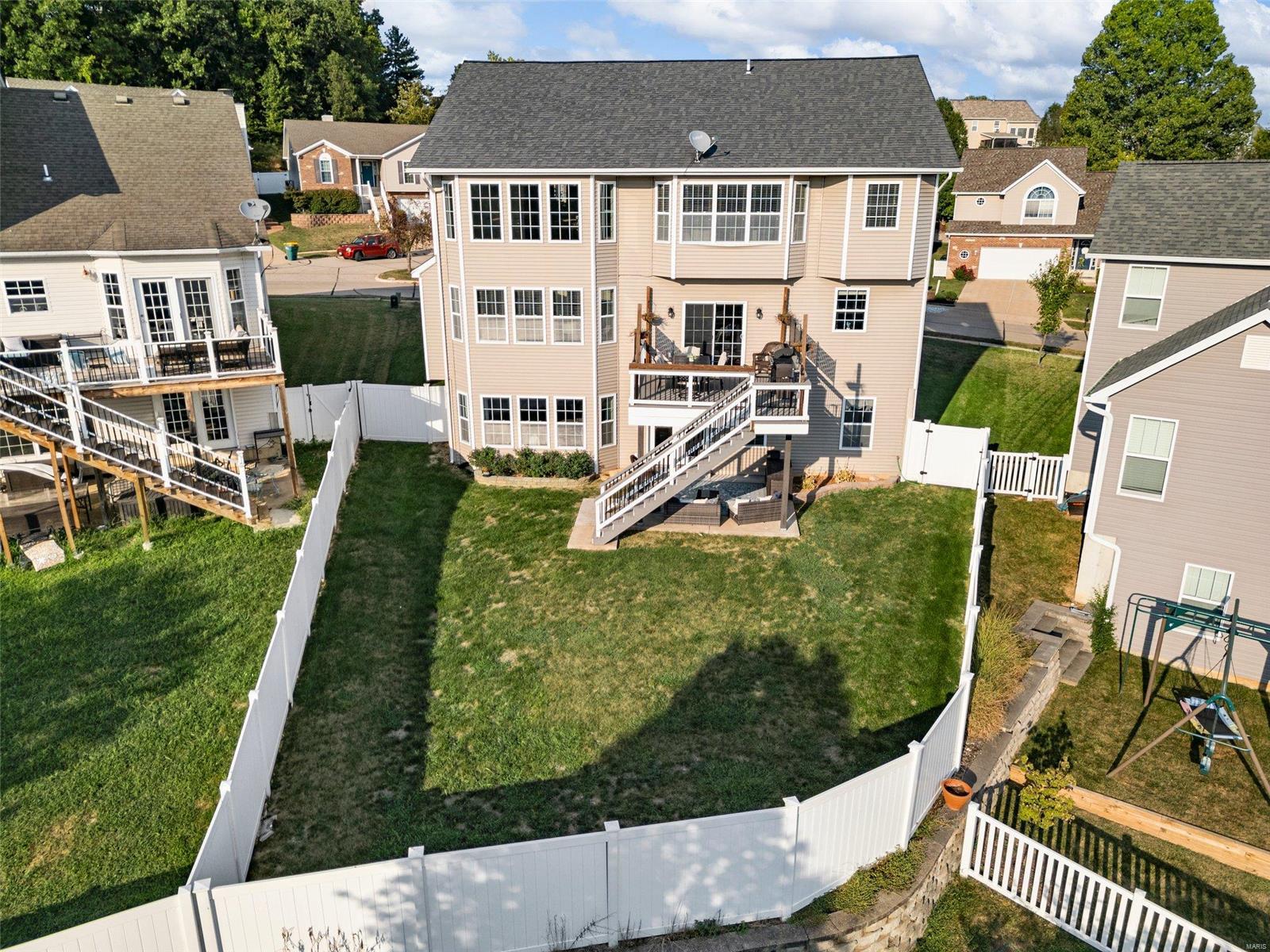 16 Winter Pond Drive