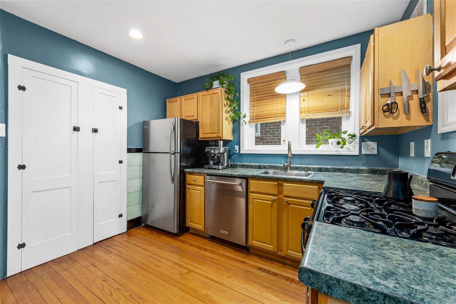 5653 Nottingham Avenue