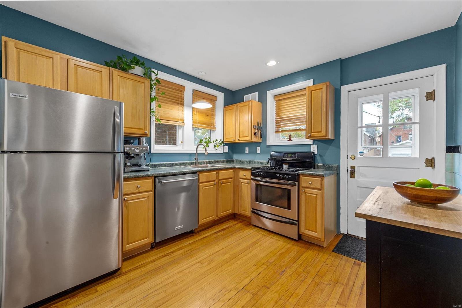 5653 Nottingham Avenue