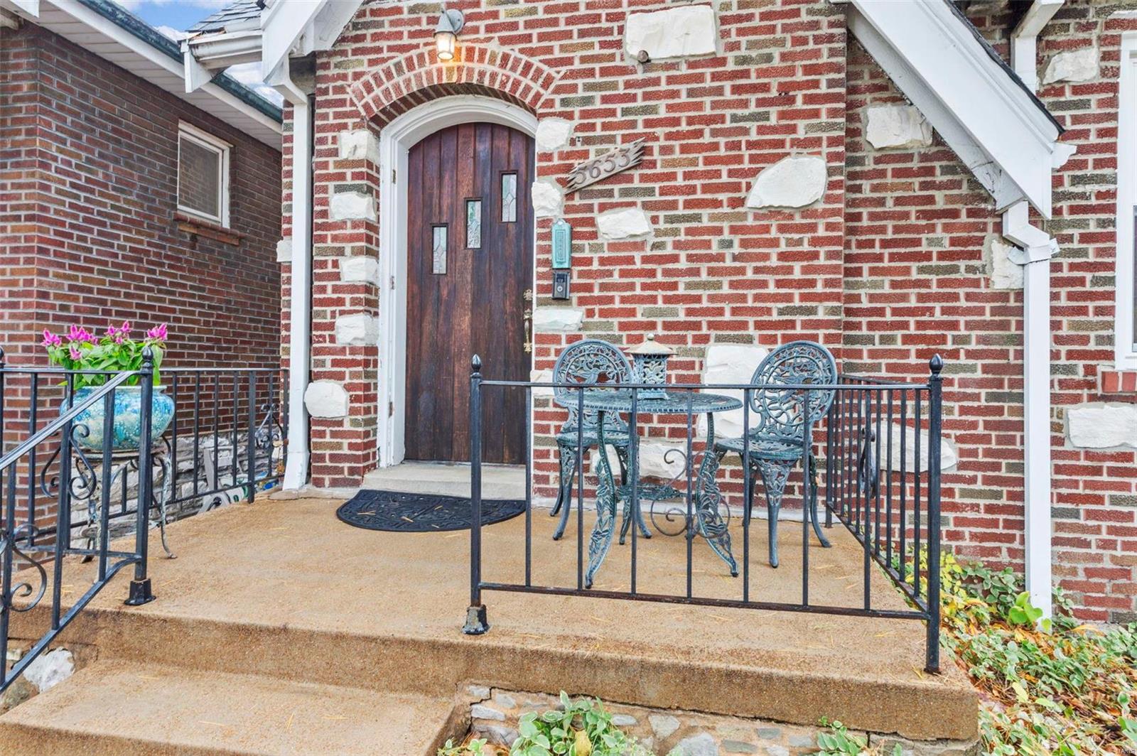 5653 Nottingham Avenue