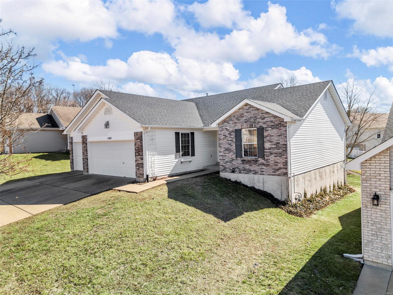 1108 Oak Hollow Drive