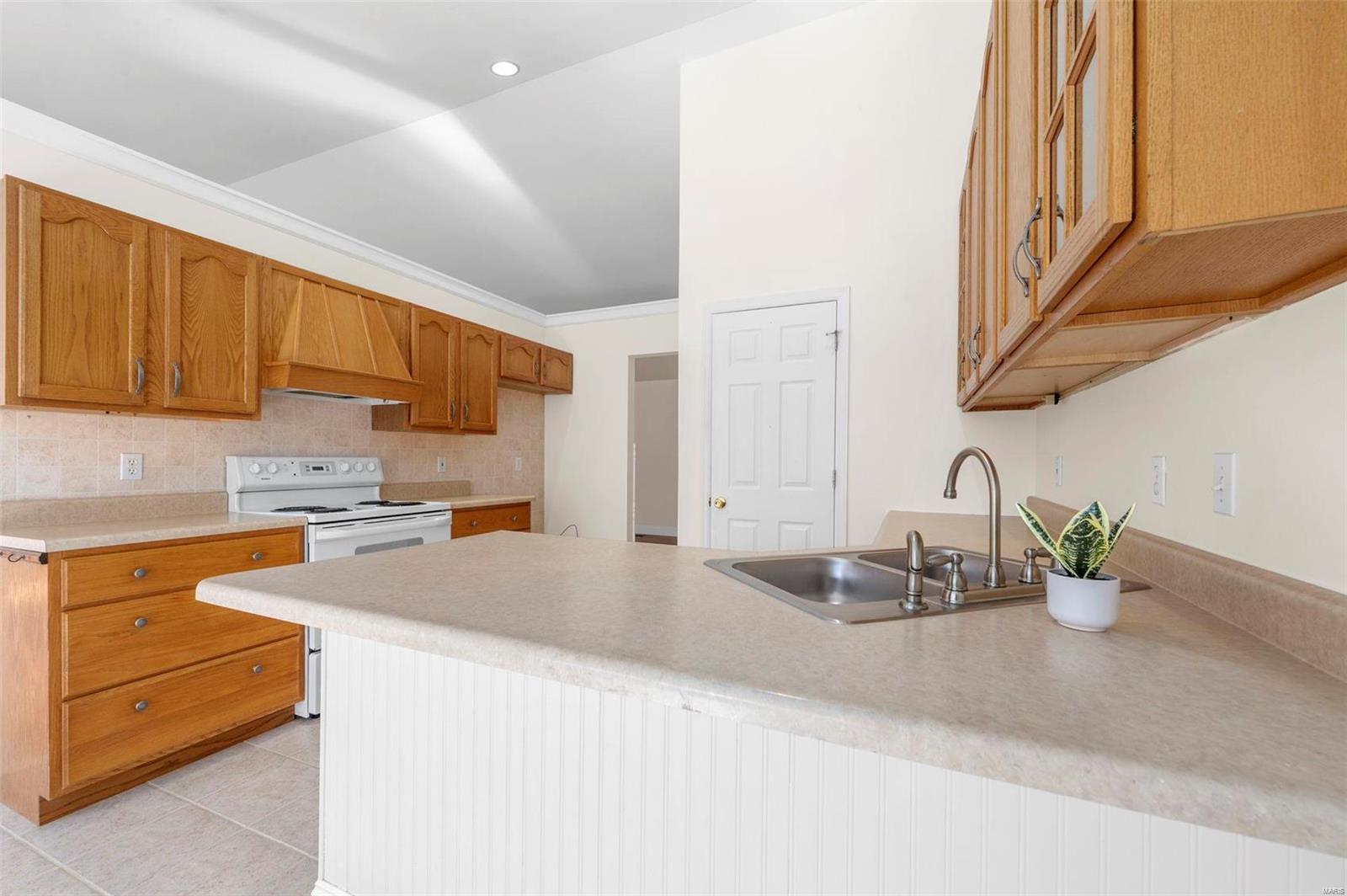 1108 Oak Hollow Drive