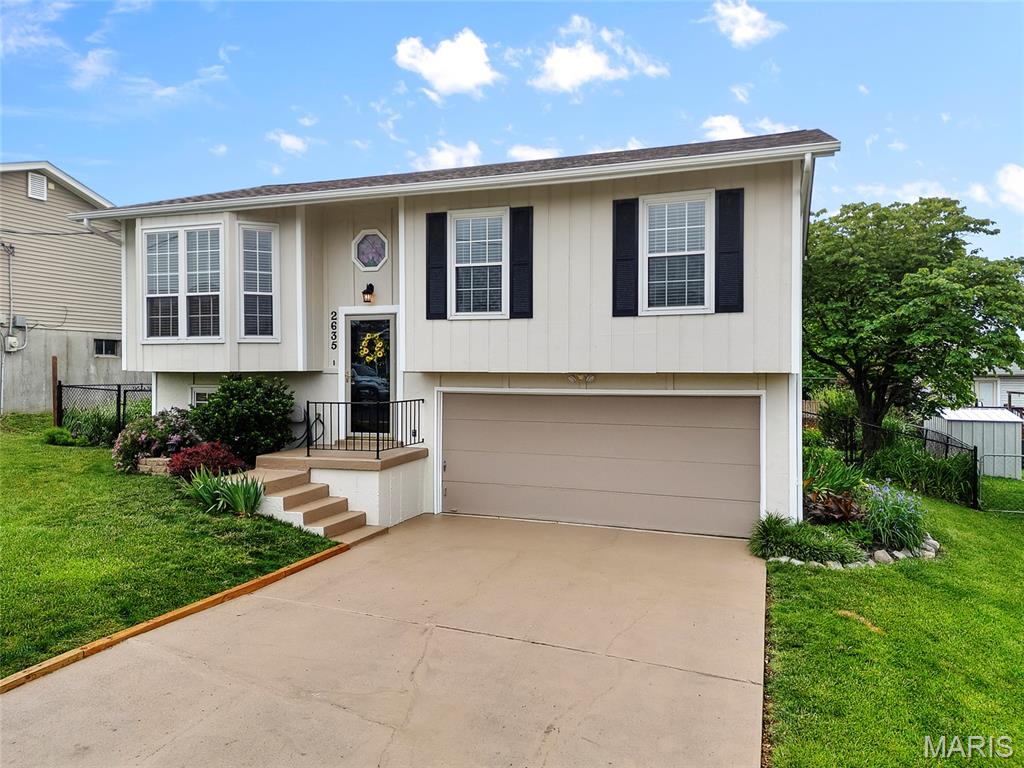 2635 Kelly Renee Lane