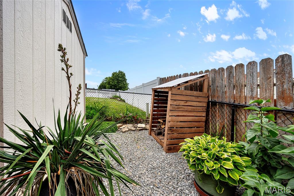 2635 Kelly Renee Lane