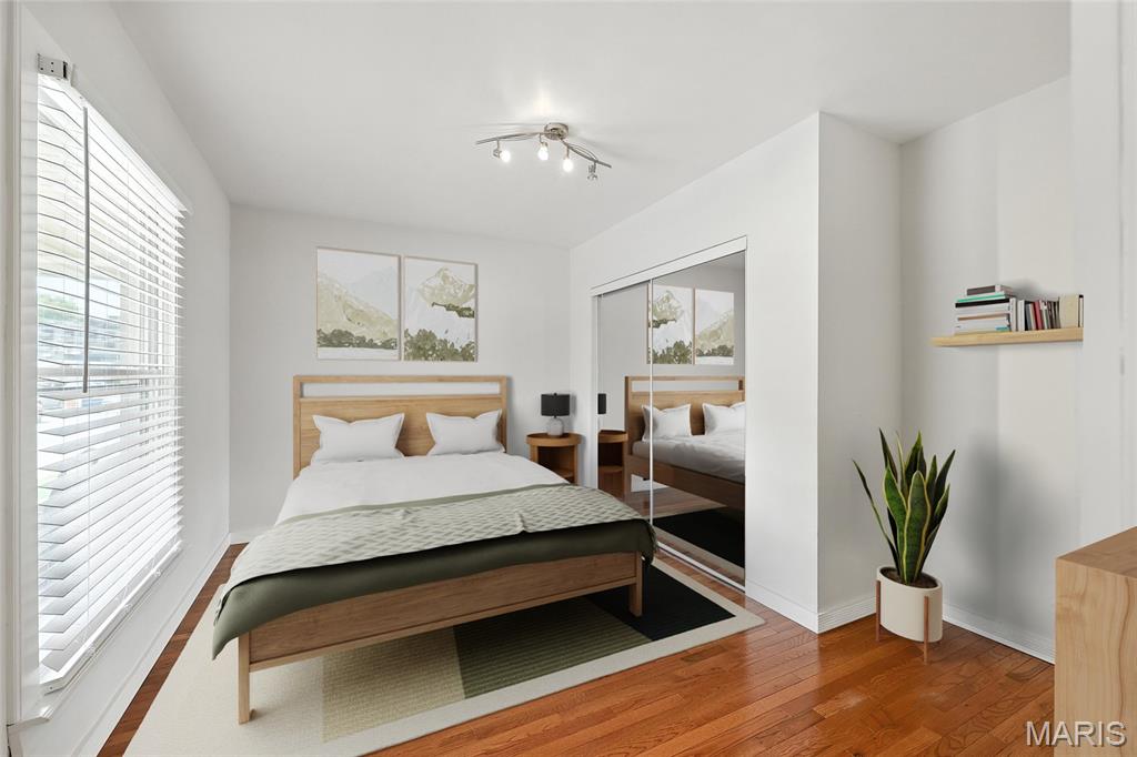 4871 Oldenburg Ave Avenue