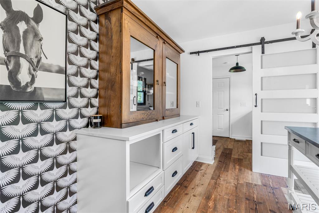 7403 Oakwood South Drive