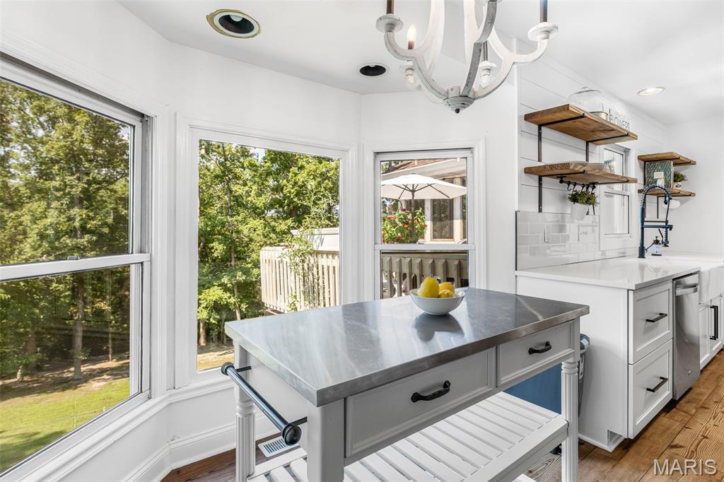 7403 Oakwood South Drive