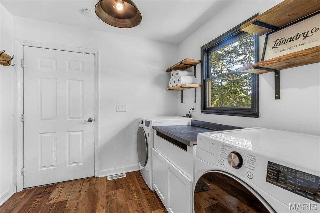 7403 Oakwood South Drive