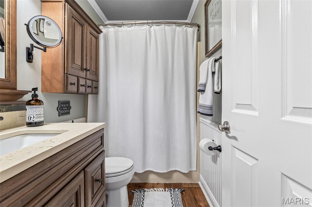 7403 Oakwood South Drive