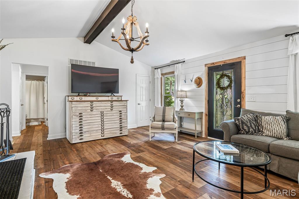 7403 Oakwood South Drive