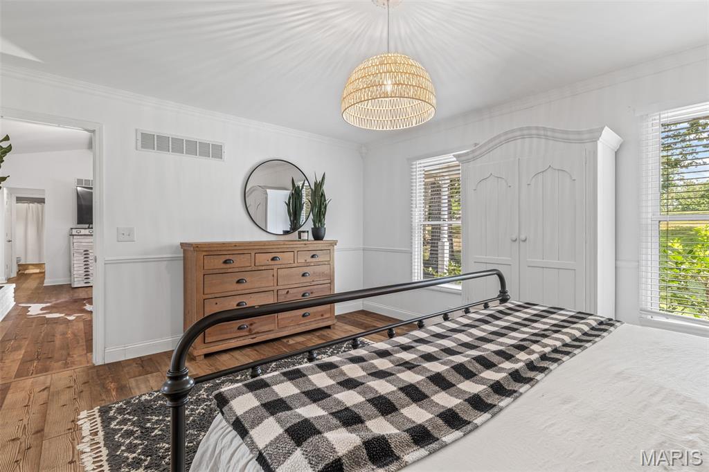 7403 Oakwood South Drive