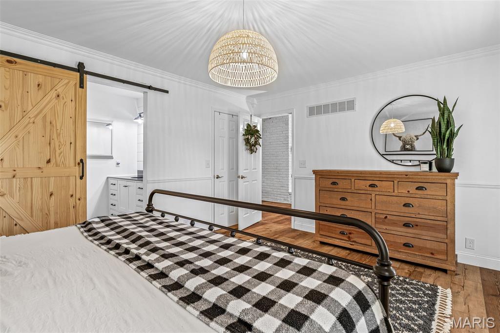 7403 Oakwood South Drive