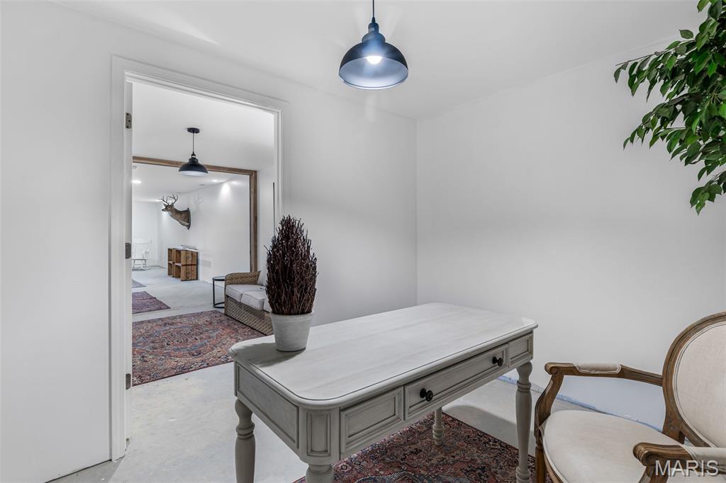 7403 Oakwood South Drive