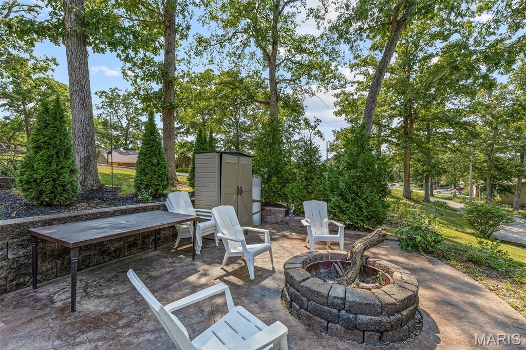 7403 Oakwood South Drive