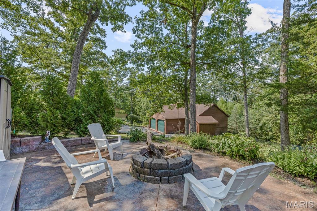 7403 Oakwood South Drive