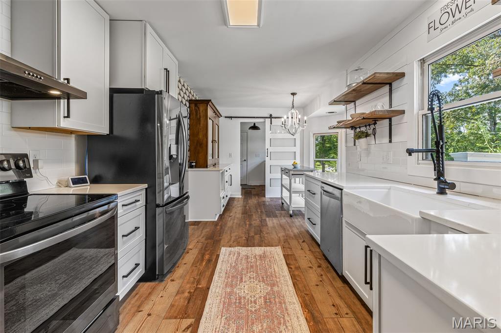 7403 Oakwood South Drive