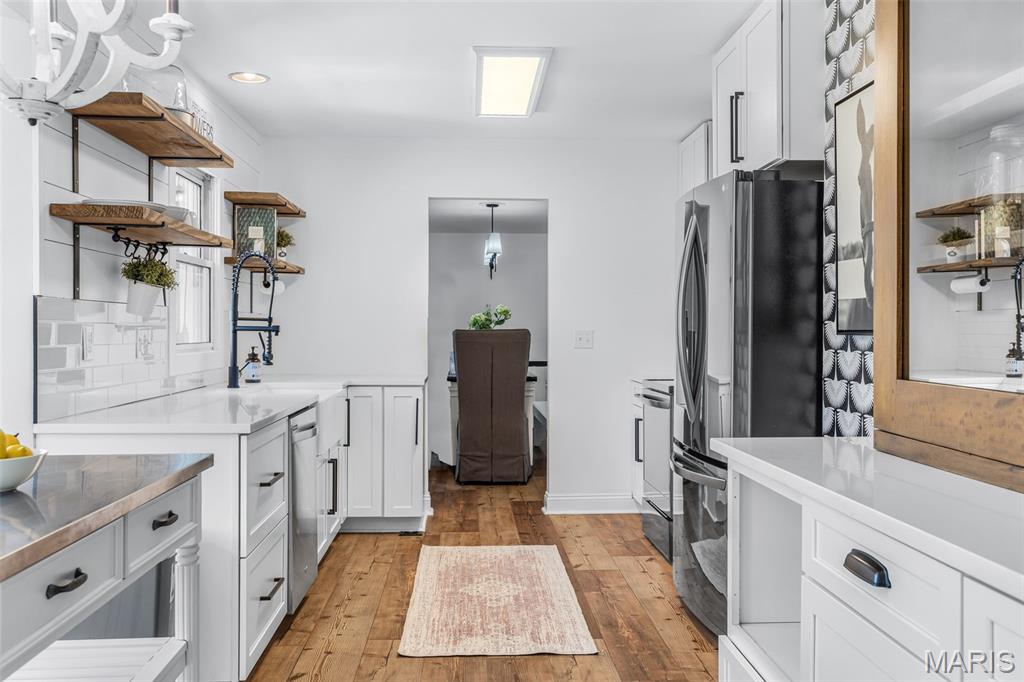 7403 Oakwood South Drive