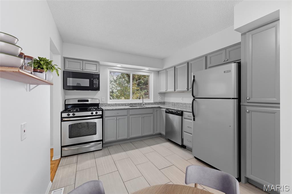 1071 Briarhurst Drive