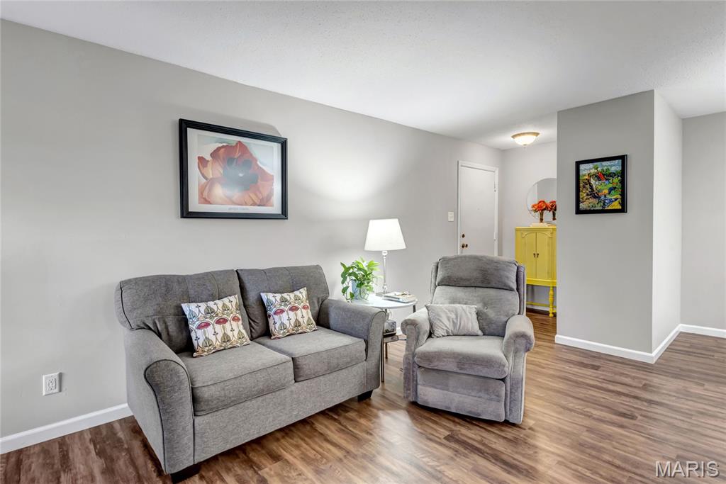 15593 Bedford Forge Drive Unit: 6