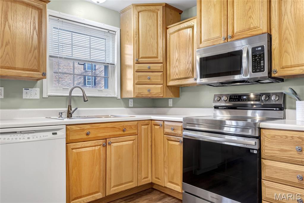 15593 Bedford Forge Drive Unit: 6