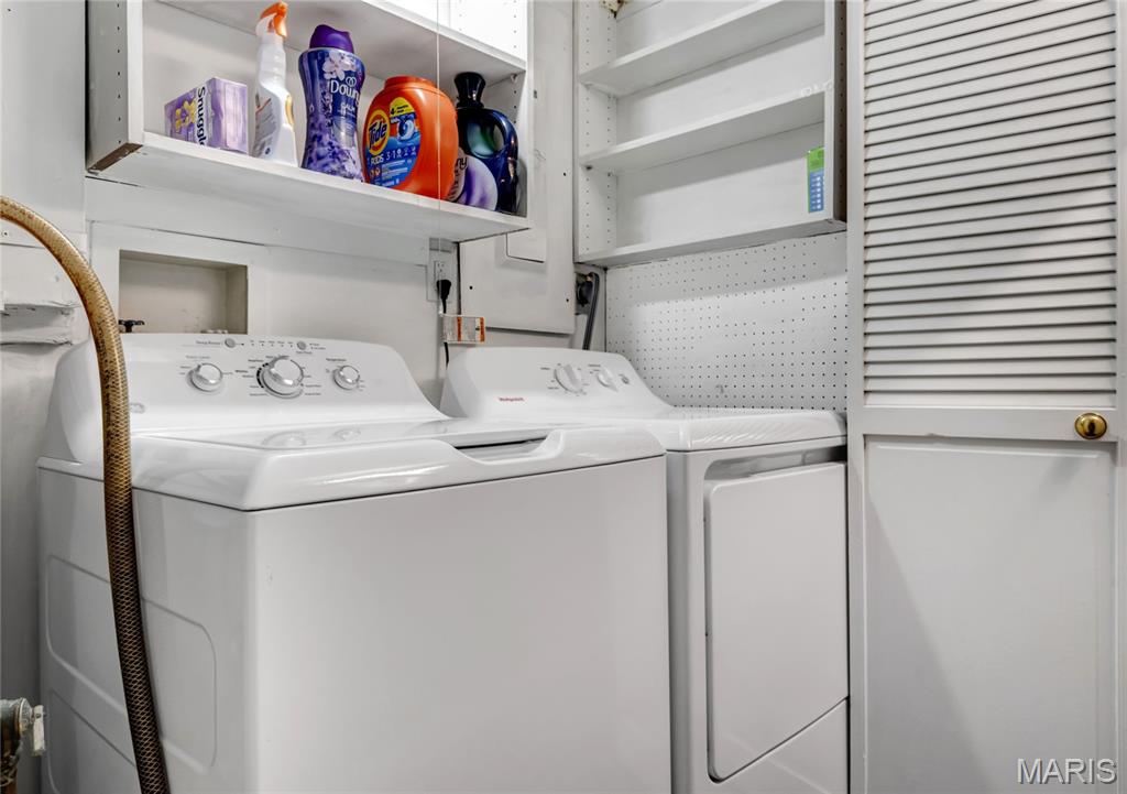 15593 Bedford Forge Drive Unit: 6
