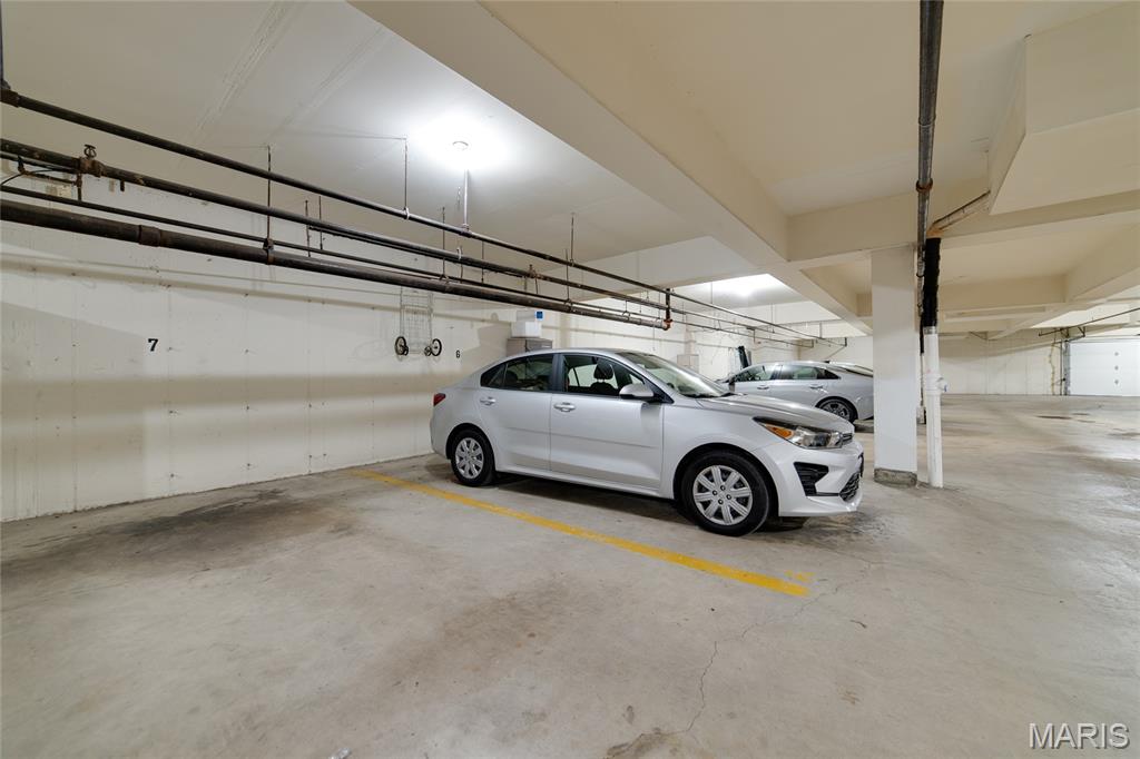 15593 Bedford Forge Drive Unit: 6
